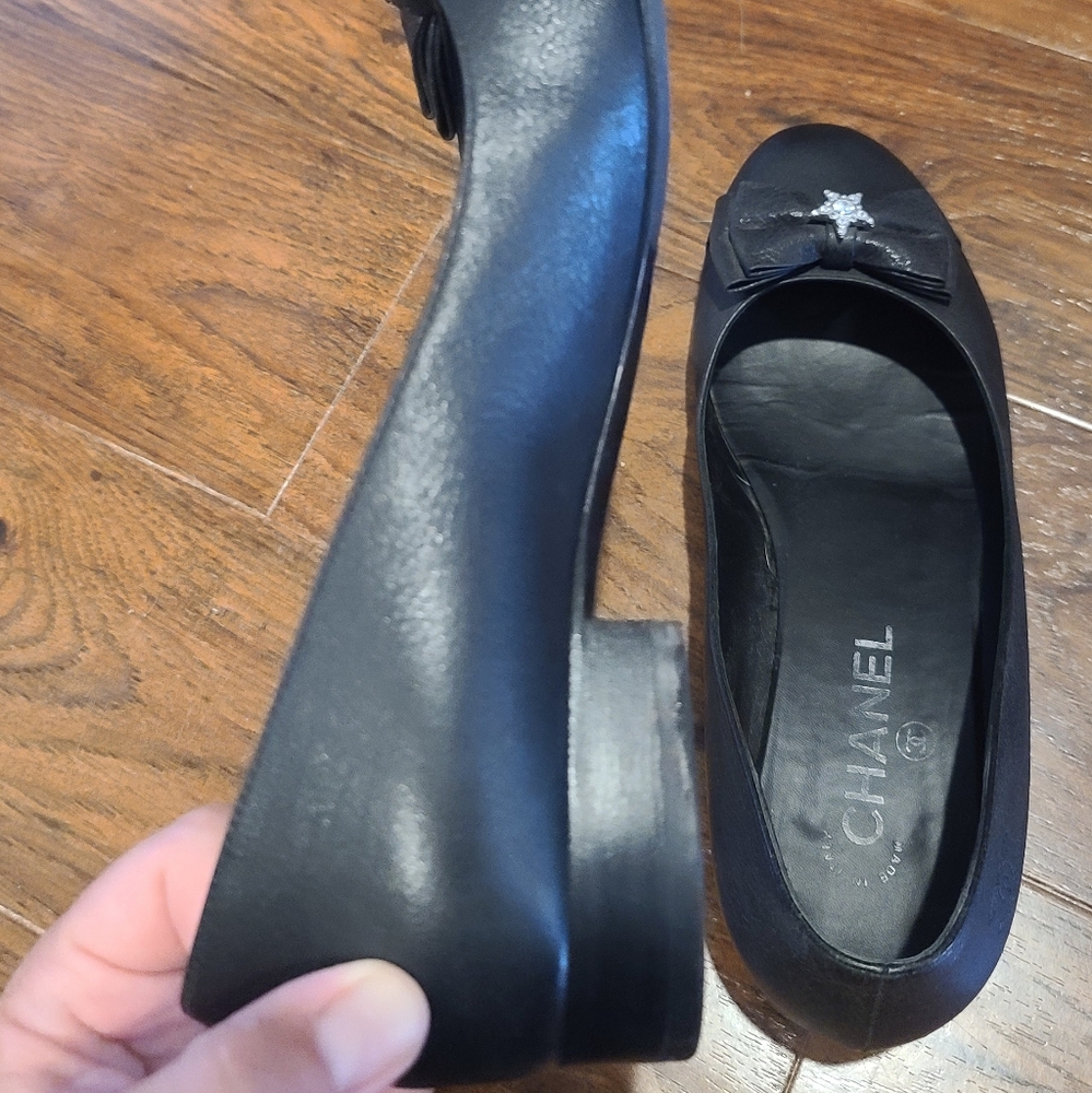 Chanel sz 38 Buffalo Crystal Star Bow Ballerina - Picture 3 of 8